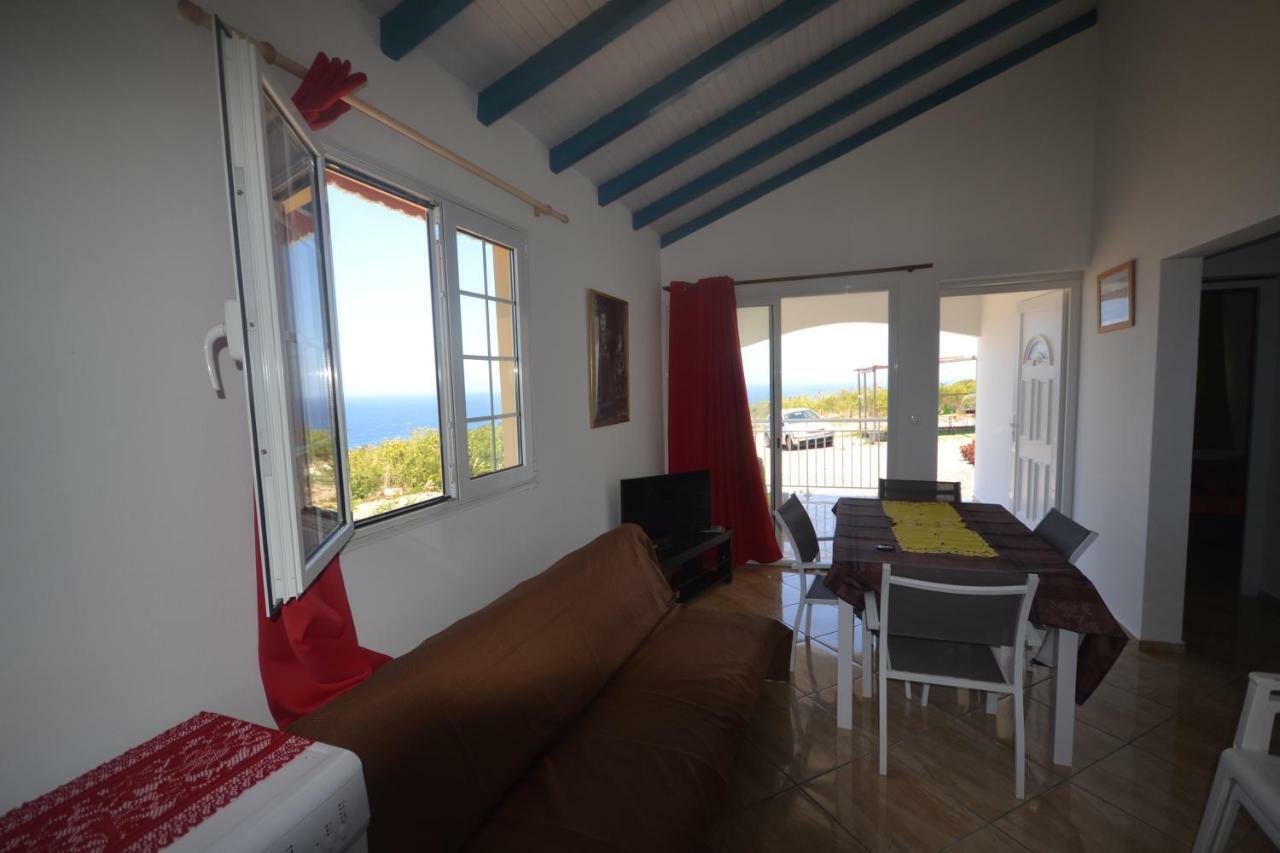 Planete Bleue Habitation Mes Desirs Beaurenom Exterior foto